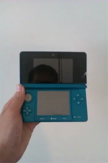 Nintendo 3DS + hoesje + spel (Pilotwings Resort)