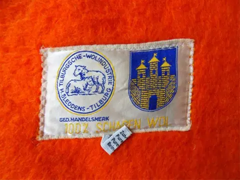 Te koop 100% schewerwollen deken