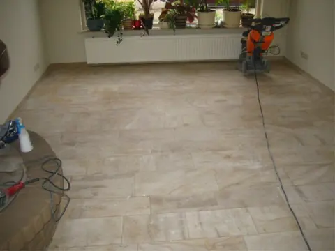 Kalkzandsteen reinigen 013-5333365