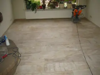 Kalkzandsteen reinigen 013-5333365