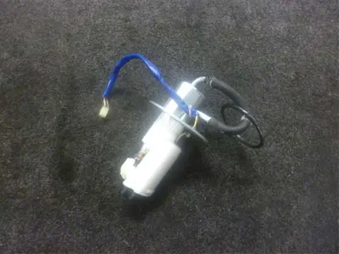 BRANDSTOFPOMP Kawasaki Z 750 2007 - 2010