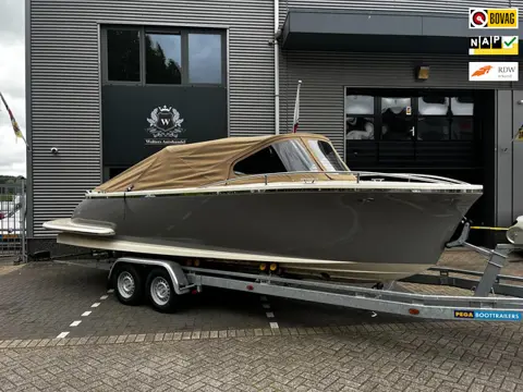 Riviera Sloep Riva 750 met 30 pk Vetus Inboard