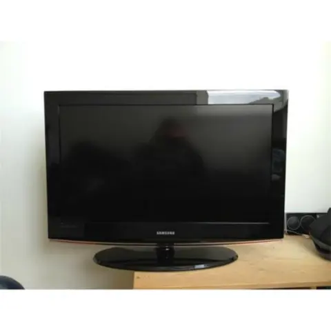 Samsung 32 inch lcd