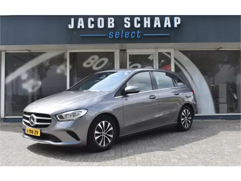 Mercedes-Benz B-Klasse 180 Business Solution Automaat / Airco / Camera / Navigatie / Lane assist / C
