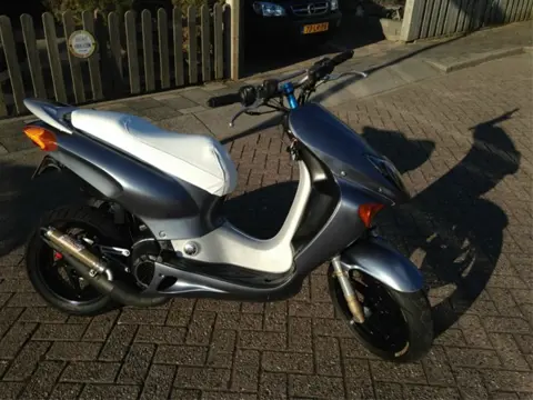 Volledig gereviseerde Honda X8R-S te koop.. NIEUWSTAAT