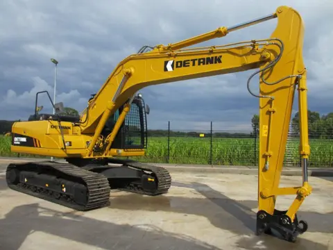 Unused Detank DE220BLC 323 DL (bj 2015)