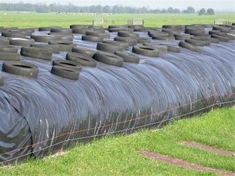 Oude autobanden gratis op te halen