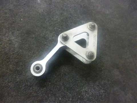 LINK SYSTEEM ACHTERVEER Triumph Speed four 1999 - 2003