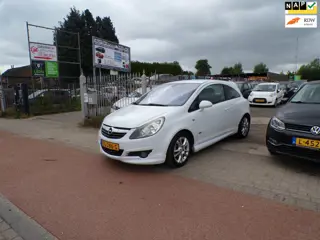 Opel Corsa 1.4-16V Sport