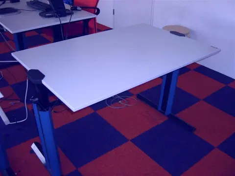 **Bureau 120x80cm. 22x vr.