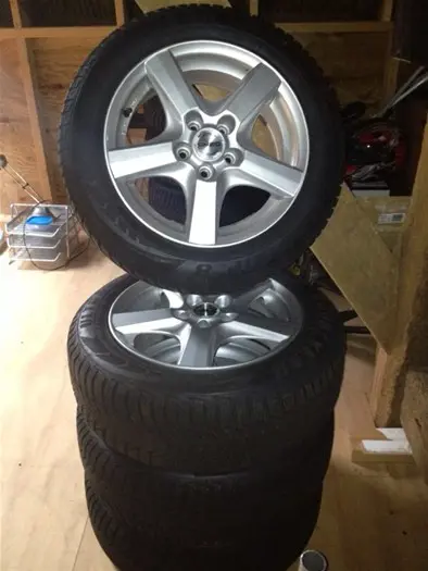 Good year winterbanden 185 60 15 lichtmetaal