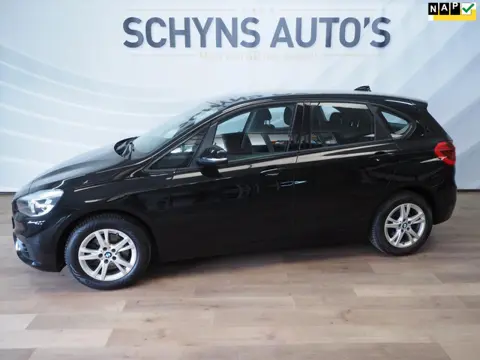 BMW 2-serie Active Tourer 218i Essential Parkdist./Collisionsyst./Trekhaak