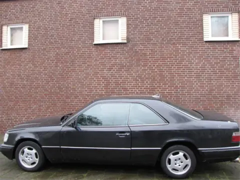 Sloopauto inkoop Den haag Mercedes 300 coupe turbo diesel