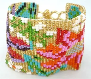 Brede armband van kleine kraaltjes, geweven kralen armband