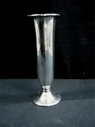 Verzilverd vaasje, jr'50,15 cm hoog,niet gestempeld,zgst