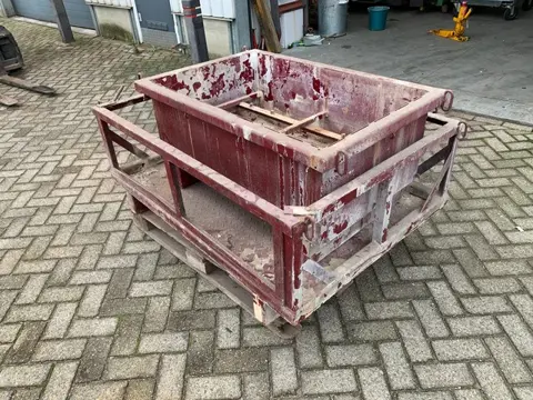 Onbekend Puinbak hijsbak ijzere bak torenkraan