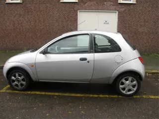 Sloopauto inkoop Den haag Ford Ka voor demontage