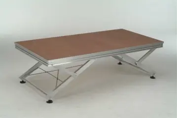 Podiumdeel met schaarpoten