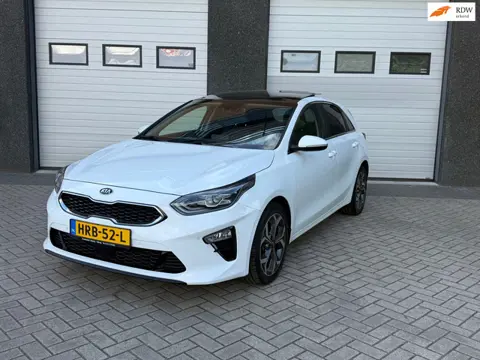 Kia CEED 1.4 T-GDi DynamicLine PANO/CAMERA/NAVI/VERWARMING/KOELING