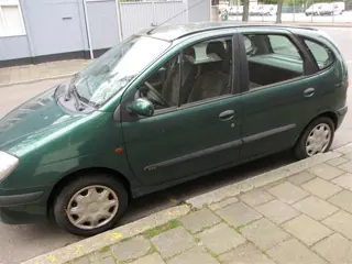 Onderdelen RENAULT MEGANE SCENIC Sloopauto inkoop Den haag