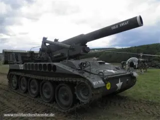 M110 Howitzer tank