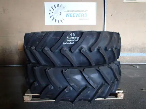 CONTINENTAL 420/85 R38