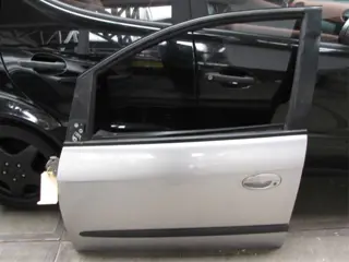 Daewoo Tacuma 1.8 2001 Portier links voor zilver metallic