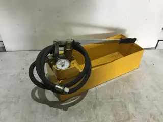 Gebruikte handperspomp Rems push