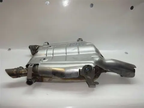UITLAAT Suzuki GSR 600 2006 - 2009