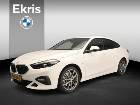 BMW 2 Serie Gran Coupe 220i | LED | Navigatie | Sportstoelen | Shadow line | DAB | Hifi speakers | A