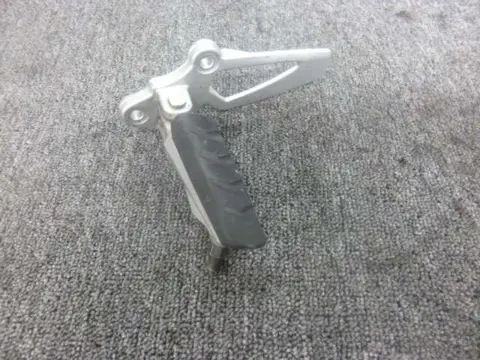 LINKER SCHETSPLAAT BMW R 1200 R 2005 - 2011