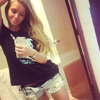 Daisy, 22 jaar Blond, Slank, ik zoek Direct contact!