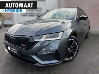 Skoda Octavia 1.4 TSI RS iV PHEV Business ACC / PDC / LED / RS KUIPSTOELEN / 180 KW / 245PK
