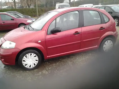 Citroen C3 1.4i Ambiance Zeer lux,s Airco ecc/ trekhaak/ cruise control /elektrise pakket, NL Auto.