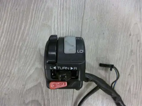 STUURSCHAKELAAR LINKS Yamaha YZF 750 1993 - 1995