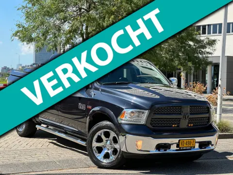 Dodge Ram 1500 5.7i HEMI V8 4x4 LPG-G3 6'4 LARAMIE Pano.Xen