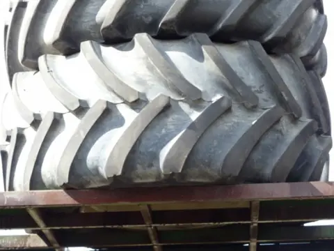 R28 Goodyear 600/65R28