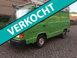Mercedes-Benz GEZOCHT MB100 MB 100 SPRINTER 207 207D 208D 208D
