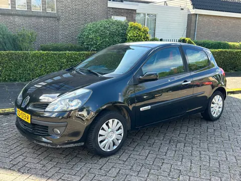 Renault Clio 1.2 Authentique Airco! Goed rijdend! Elektrische ramen! Centrale vergrendeling!
