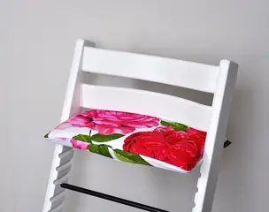 Rozen zitkussen voor stokke tripp trapp kinderstoel
