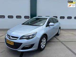 Opel Astra Sports Tourer 1.4 Turbo Edition