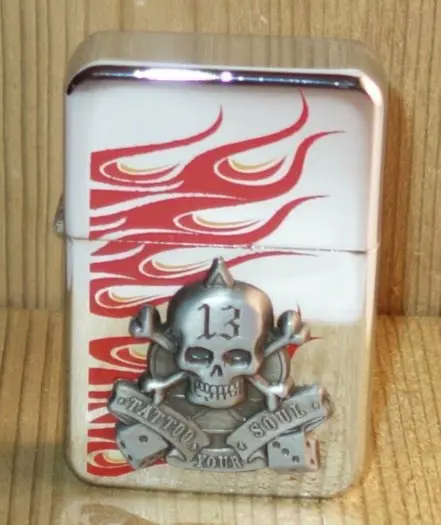 Aansteker " Doodskop tattoo soul " Zilverkleurig