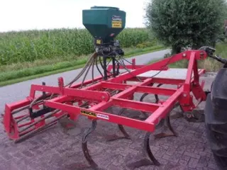 Knoche - vleugelschaar kultivator