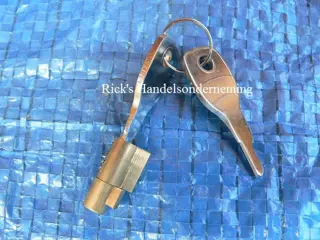 Slot, steekslot, koppelingslot voor in de kogelkoppeling