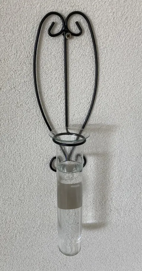 BLOEMENHANGER METAAL MET GLAZEN BUSJE NIEUW