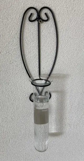 BLOEMENHANGER METAAL MET GLAZEN BUSJE NIEUW