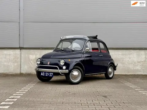 Fiat 500 L | Oldtimer | 1972 | Donkerblauw | 650cc | Gesynchroniseerde versnellingsbak | Zeer goede 