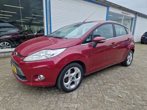 Ford Fiesta 1.6 Ghia (bj 2010)