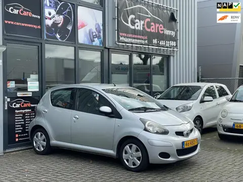 Toyota Aygo 1.0-12V Comfort Navigator|APK01-2027|AIRCO|NAVIGATIE|NAP