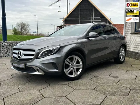Mercedes-Benz GLA-klasse 200 Ambition/ Navi/ Half leder/ Privacy Glass/ PDC/ AUT7
